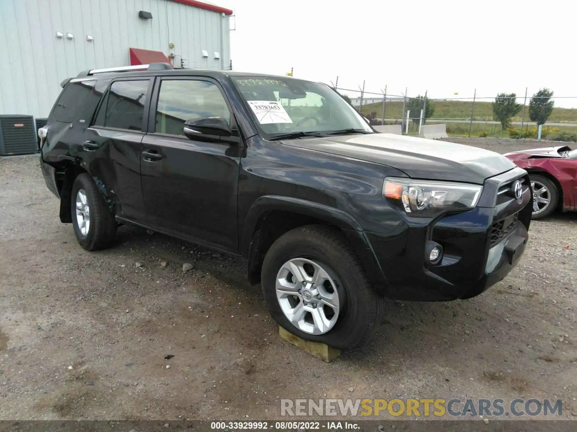 1 Photograph of a damaged car JTENU5JR8N5974576 TOYOTA 4RUNNER 2022