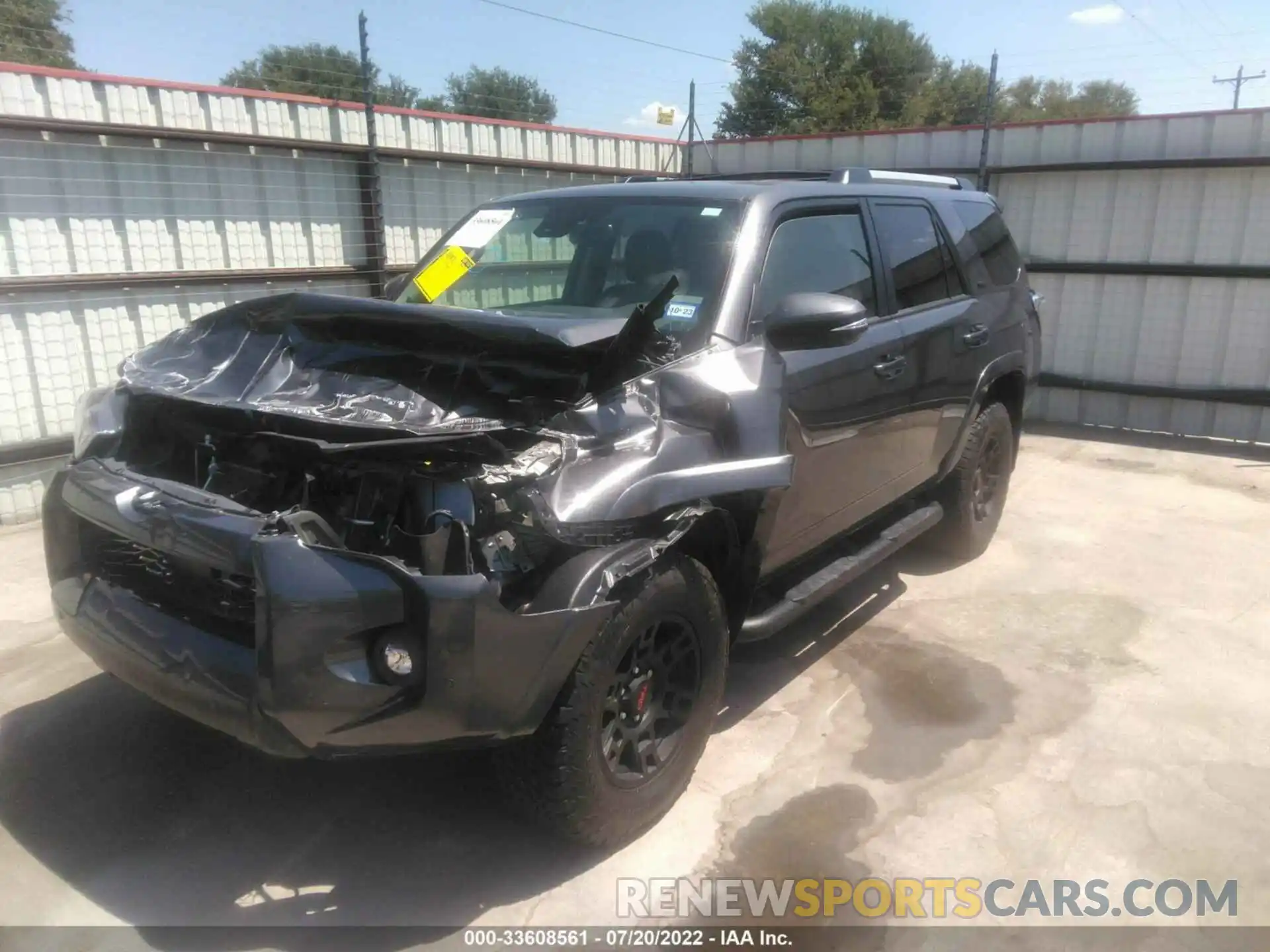 2 Photograph of a damaged car JTENU5JRXN5981920 TOYOTA 4RUNNER 2022