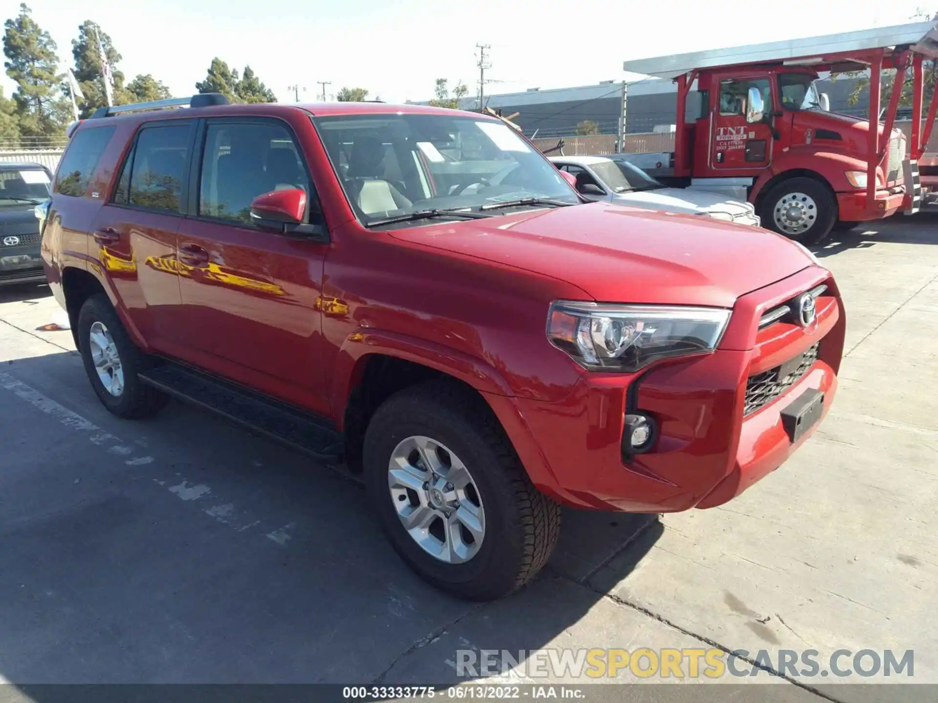 1 Photograph of a damaged car JTENU5JRXN6008319 TOYOTA 4RUNNER 2022