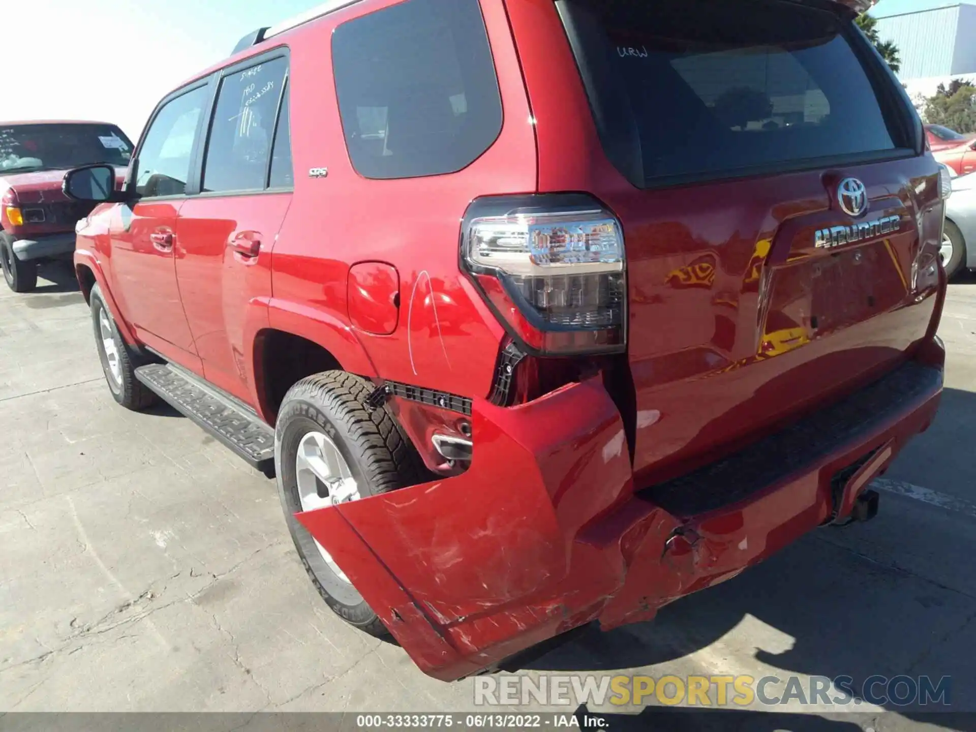 6 Photograph of a damaged car JTENU5JRXN6008319 TOYOTA 4RUNNER 2022