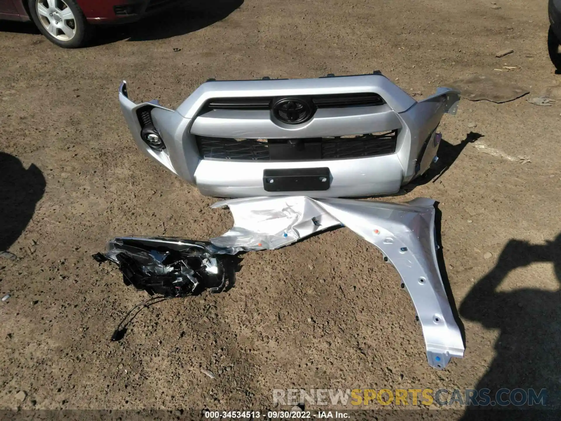 12 Photograph of a damaged car JTENU5JRXN6081268 TOYOTA 4RUNNER 2022