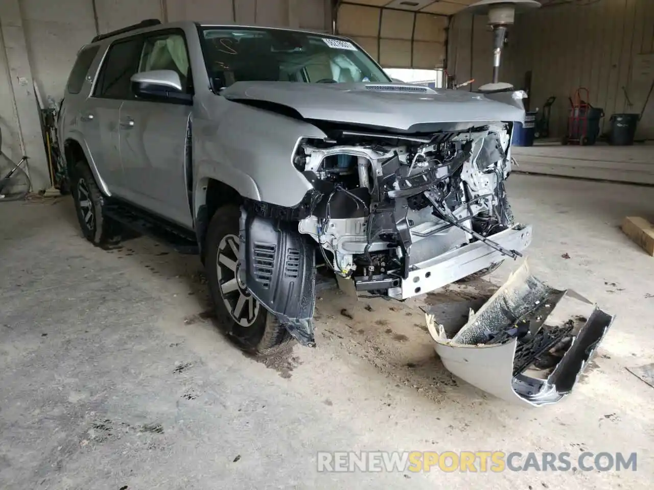 1 Photograph of a damaged car JTEPU5JR1N5977344 TOYOTA 4RUNNER 2022