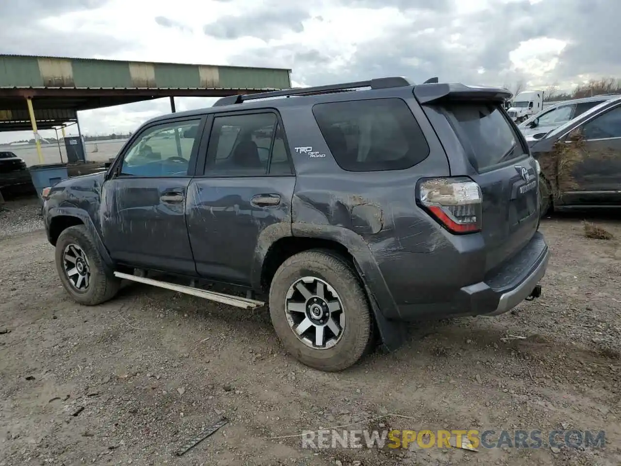 2 Photograph of a damaged car JTEPU5JR1N6009755 TOYOTA 4RUNNER 2022