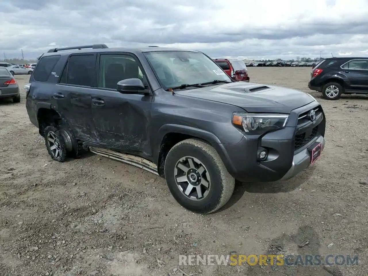 4 Photograph of a damaged car JTEPU5JR1N6009755 TOYOTA 4RUNNER 2022