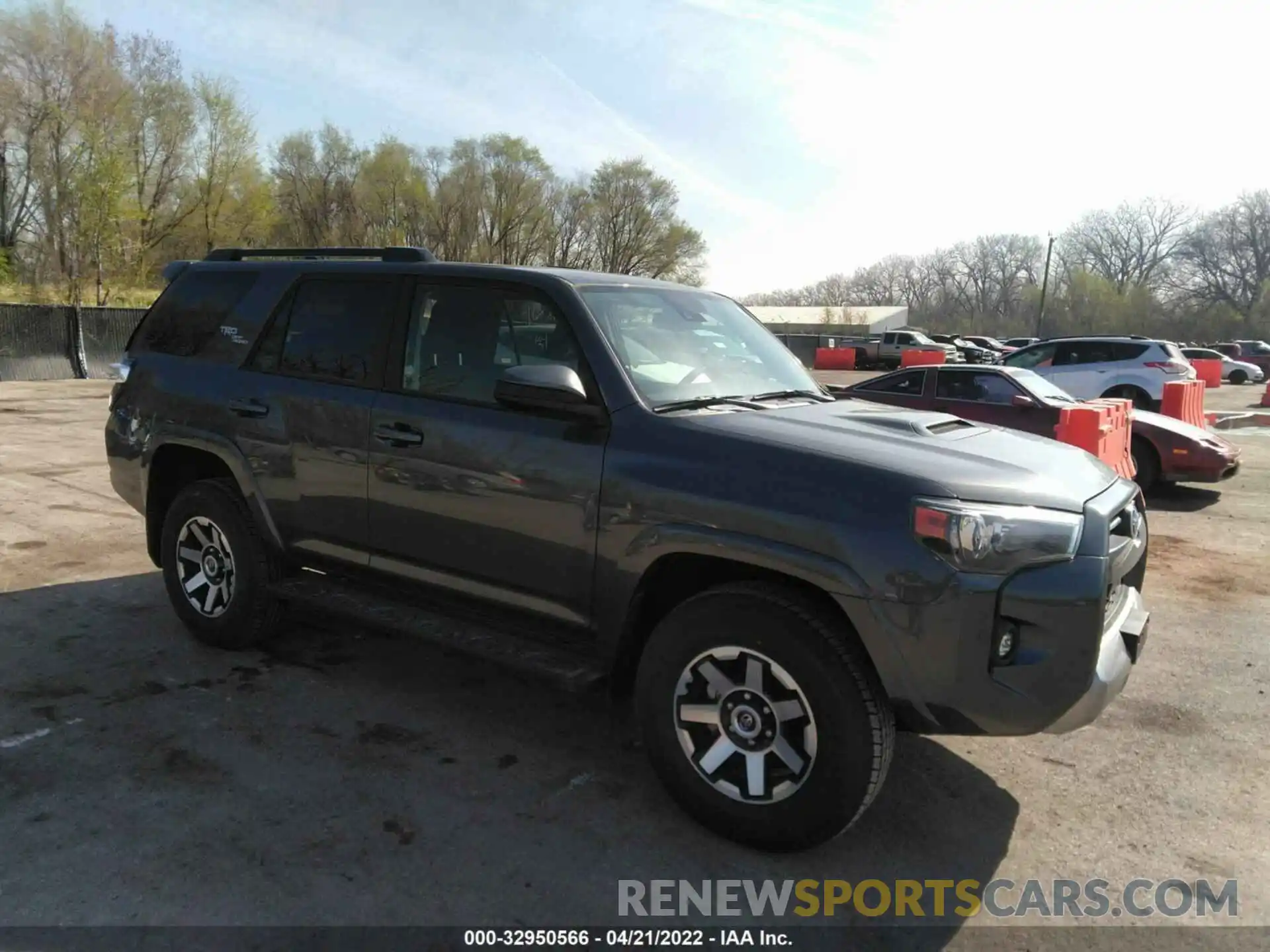 1 Photograph of a damaged car JTEPU5JR6N6021805 TOYOTA 4RUNNER 2022