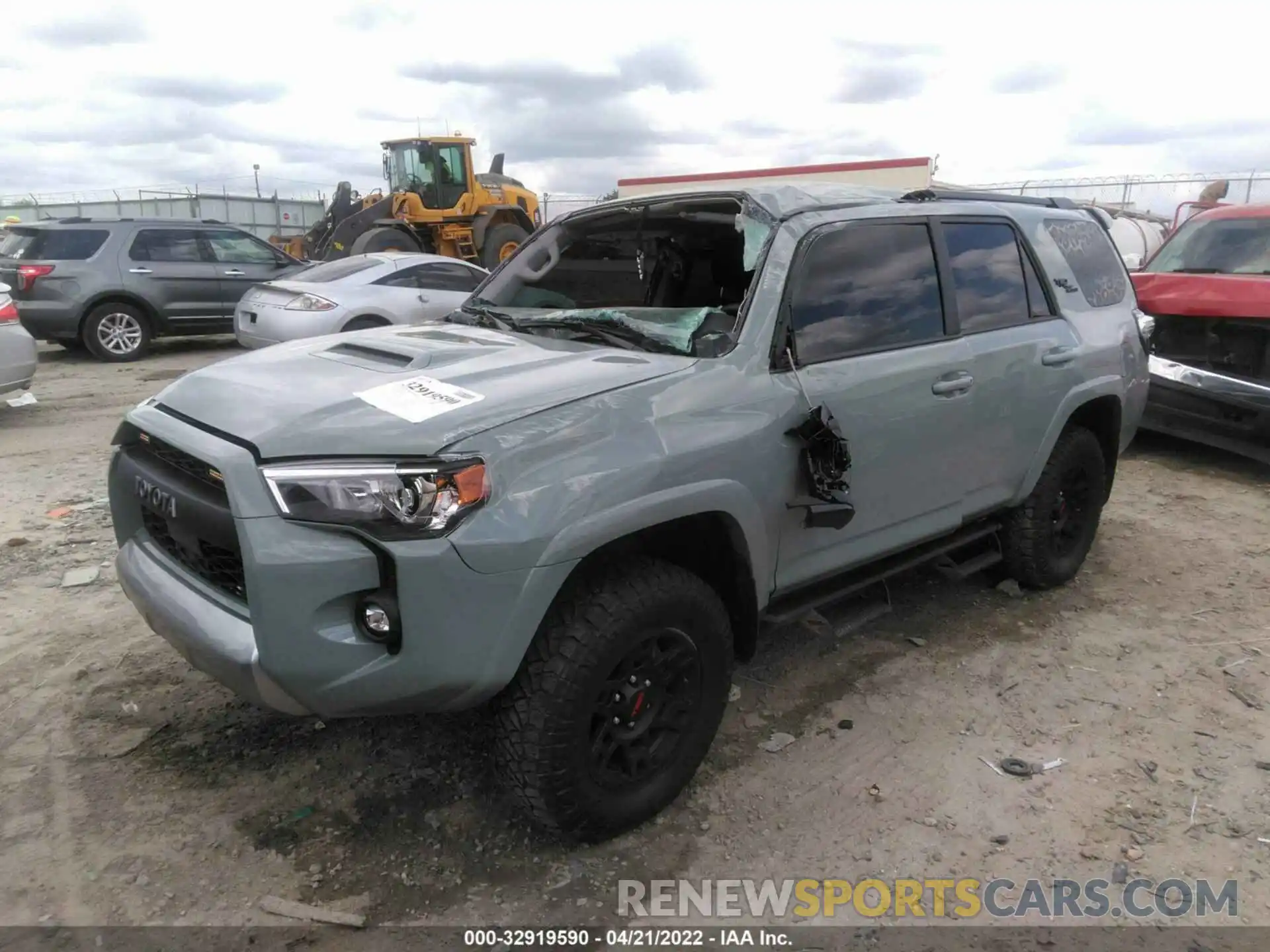 2 Photograph of a damaged car JTEPU5JR6N6028284 TOYOTA 4RUNNER 2022