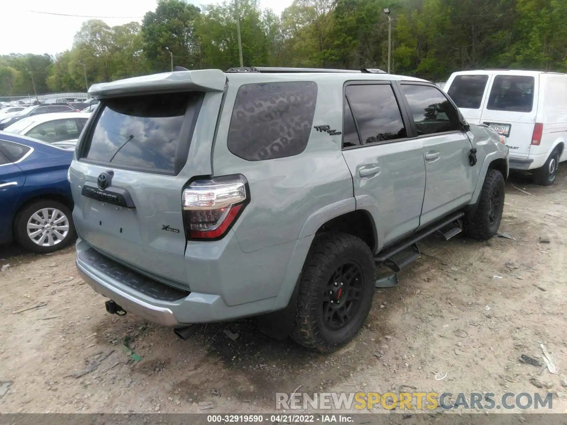 4 Фотография поврежденного автомобиля JTEPU5JR6N6028284 TOYOTA 4RUNNER 2022