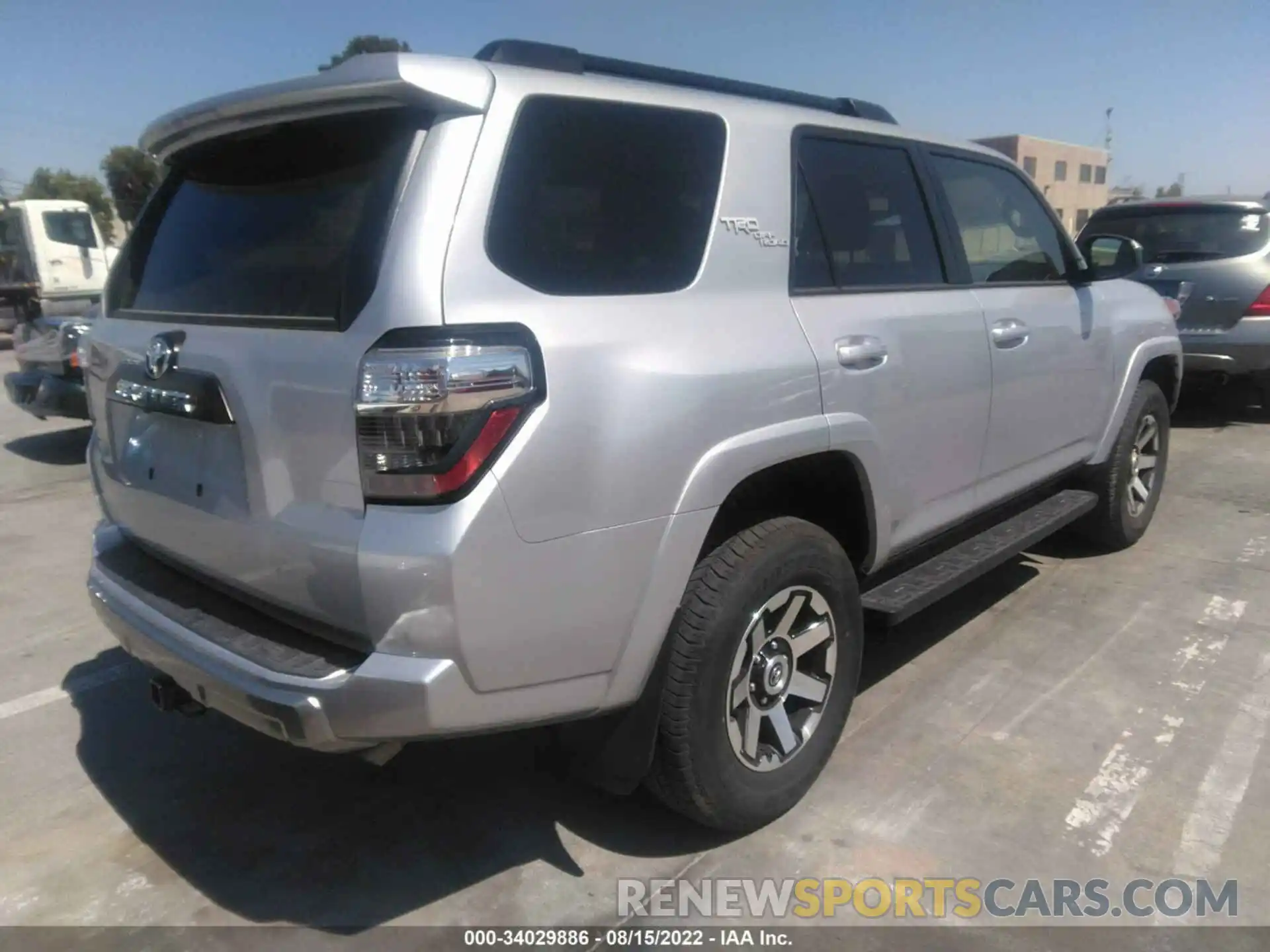 4 Photograph of a damaged car JTEPU5JR7N6044185 TOYOTA 4RUNNER 2022