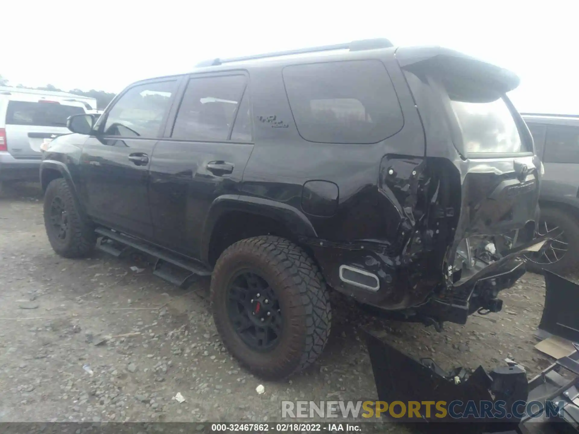 3 Photograph of a damaged car JTEPU5JR9N5997146 TOYOTA 4RUNNER 2022