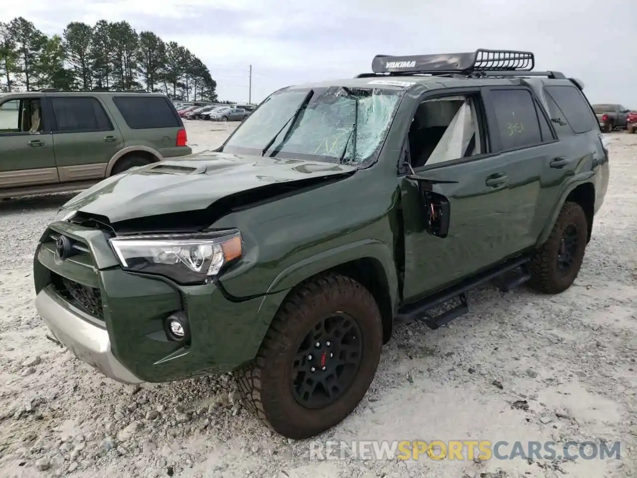 2 Photograph of a damaged car JTERU5JR0N5973147 TOYOTA 4RUNNER 2022