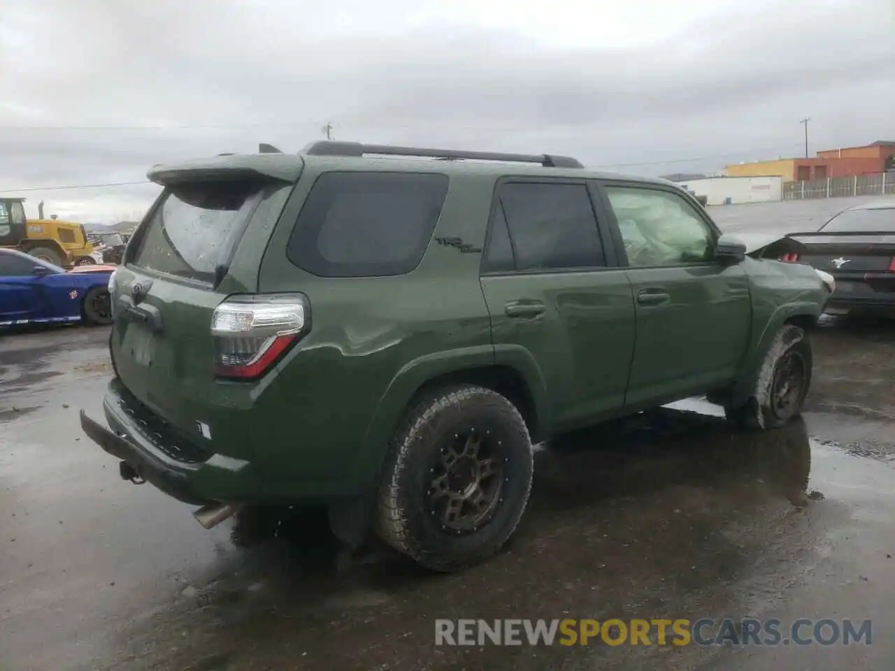 3 Photograph of a damaged car JTERU5JR0N5994581 TOYOTA 4RUNNER 2022