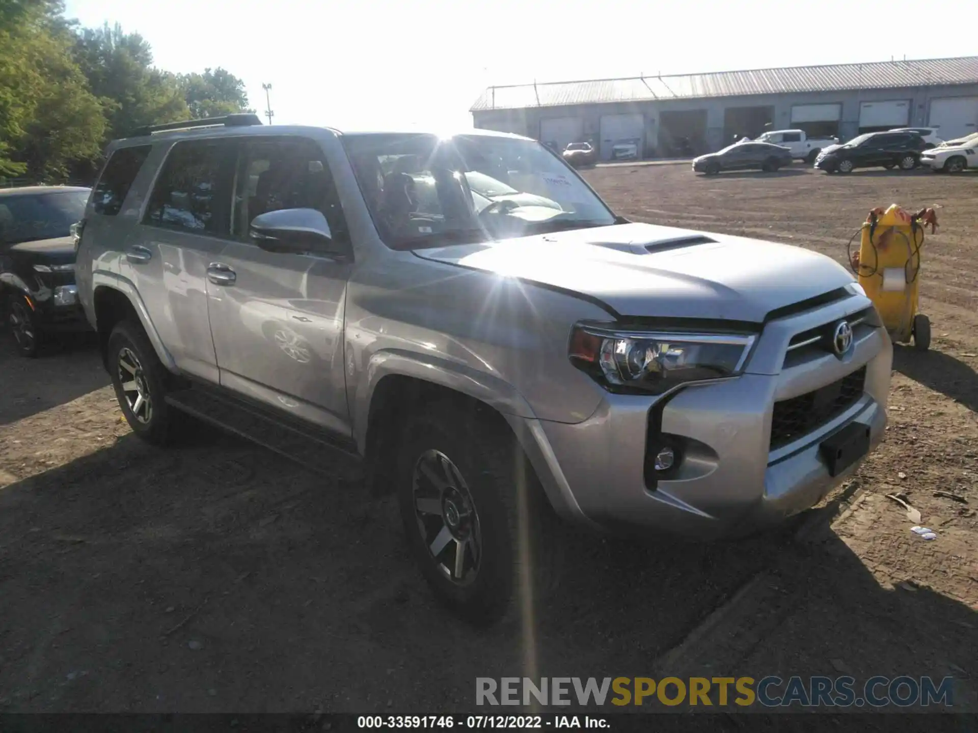 1 Фотография поврежденного автомобиля JTERU5JR0N6005396 TOYOTA 4RUNNER 2022