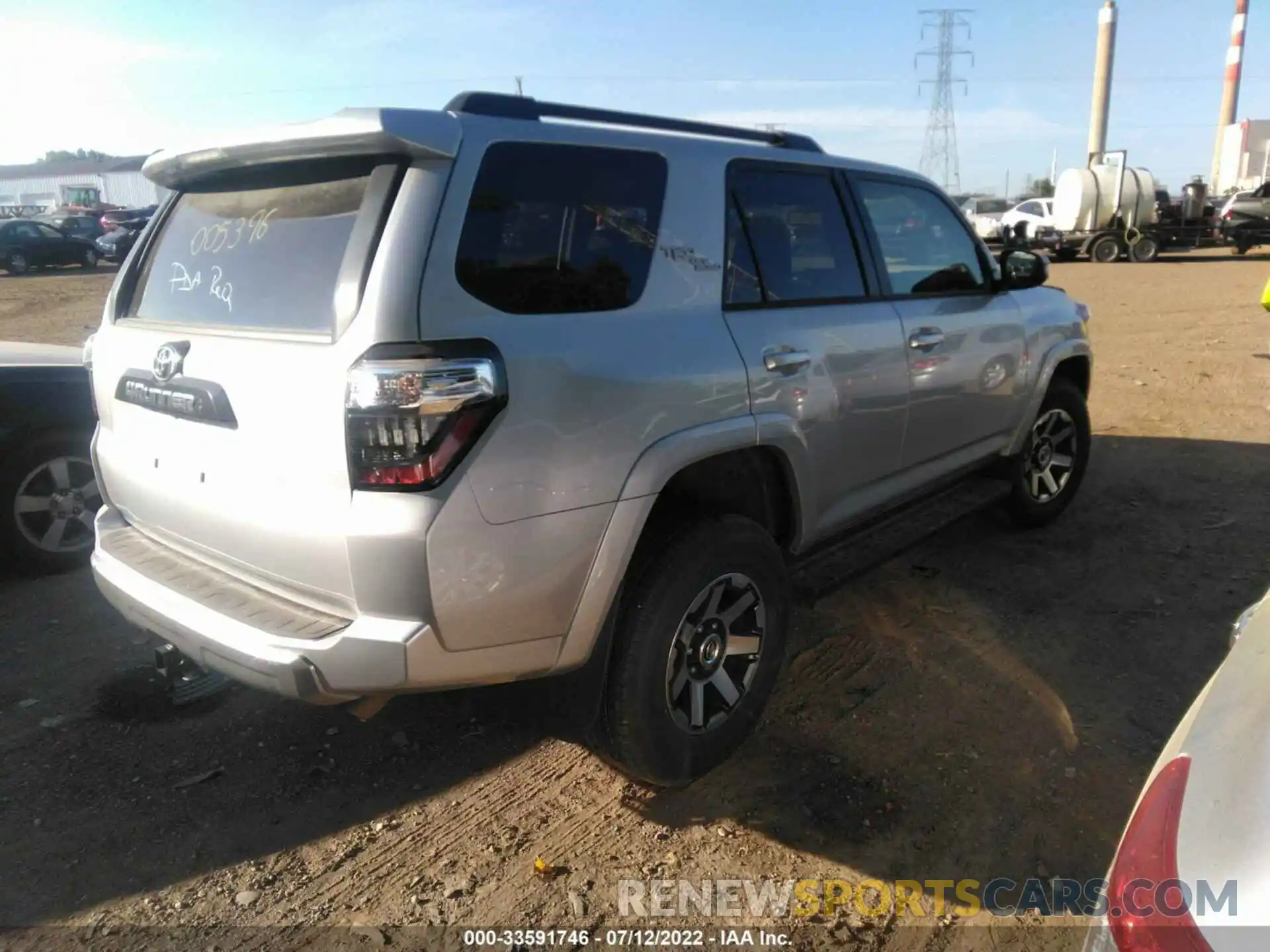 4 Фотография поврежденного автомобиля JTERU5JR0N6005396 TOYOTA 4RUNNER 2022