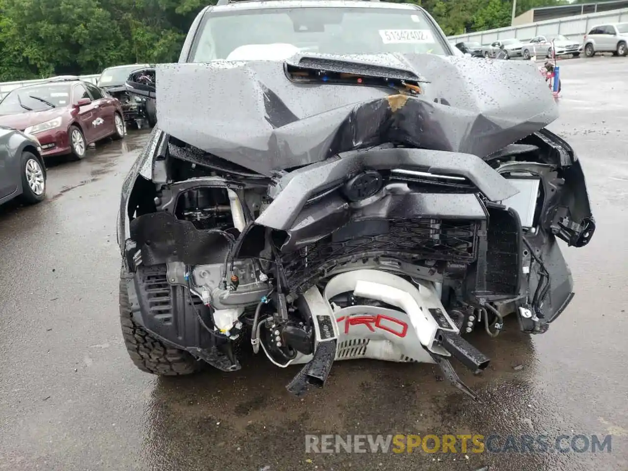 9 Photograph of a damaged car JTERU5JR1N6027763 TOYOTA 4RUNNER 2022