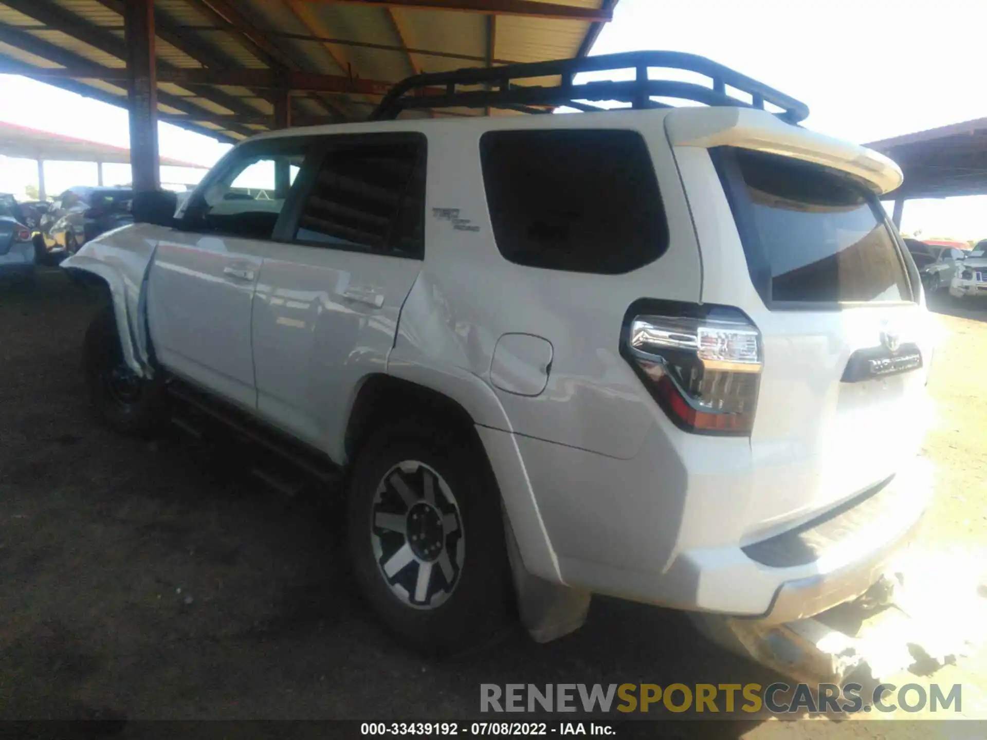 3 Photograph of a damaged car JTERU5JR2N6042739 TOYOTA 4RUNNER 2022