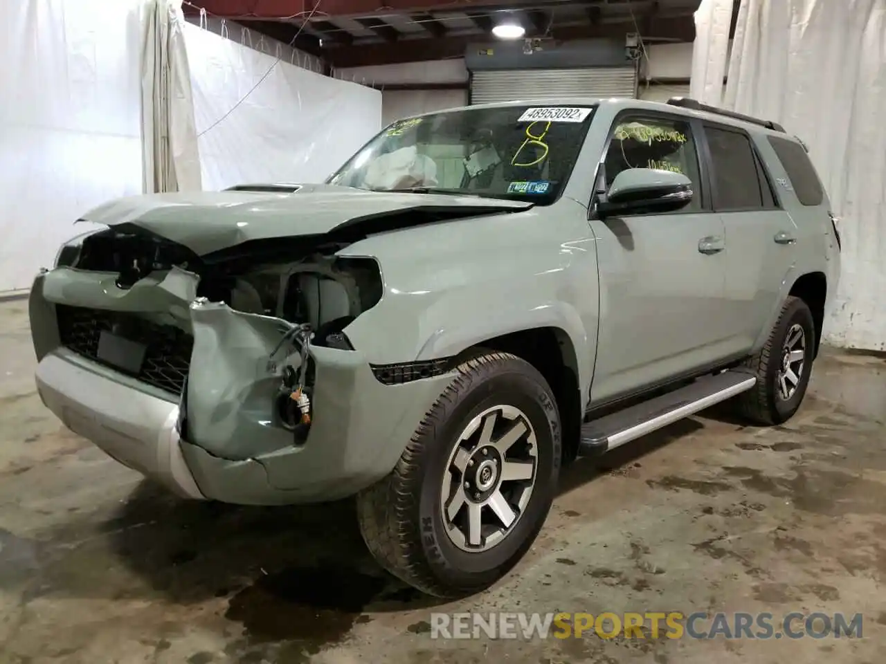 2 Photograph of a damaged car JTERU5JR3N5986085 TOYOTA 4RUNNER 2022