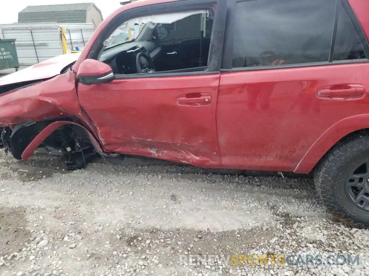 10 Photograph of a damaged car JTERU5JR3N6001455 TOYOTA 4RUNNER 2022