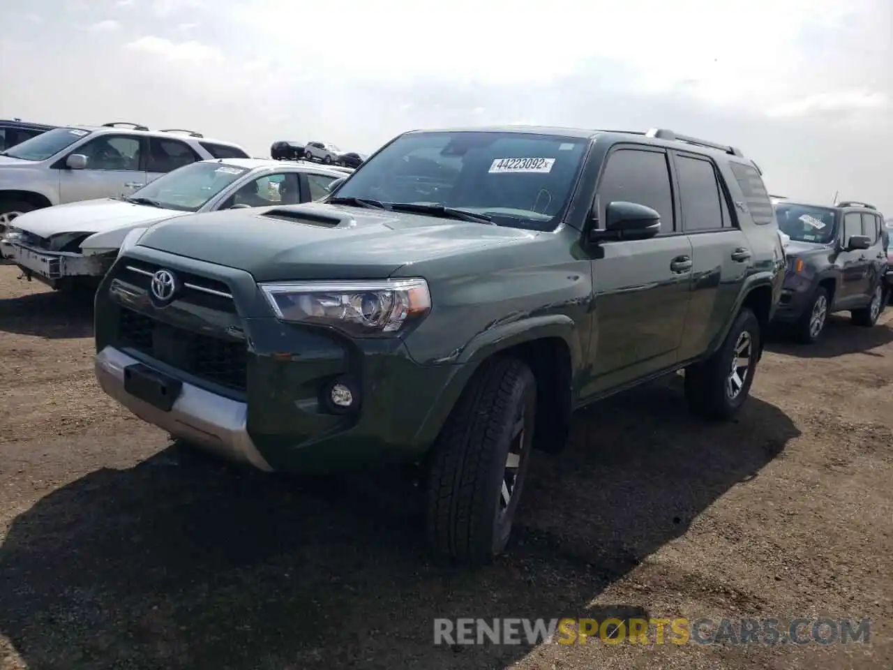 2 Photograph of a damaged car JTERU5JR5N6019794 TOYOTA 4RUNNER 2022