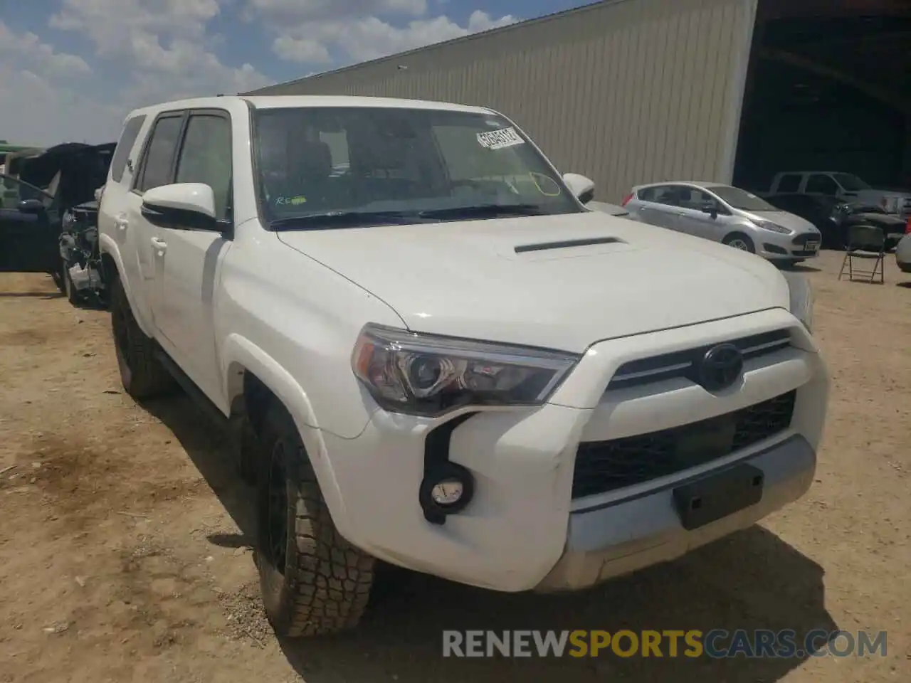 1 Photograph of a damaged car JTERU5JR5N6022159 TOYOTA 4RUNNER 2022