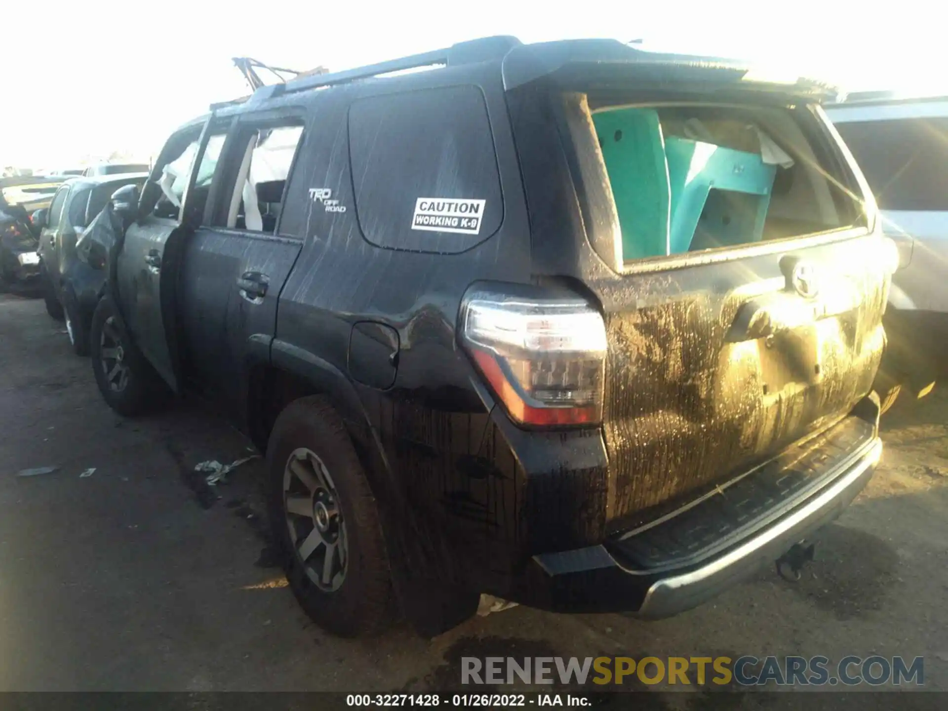 3 Photograph of a damaged car JTERU5JR6N5983780 TOYOTA 4RUNNER 2022