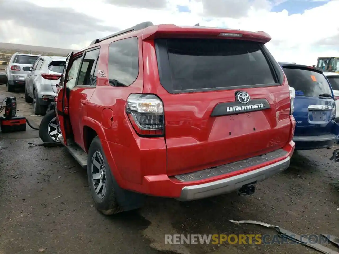 3 Photograph of a damaged car JTERU5JR6N6021277 TOYOTA 4RUNNER 2022