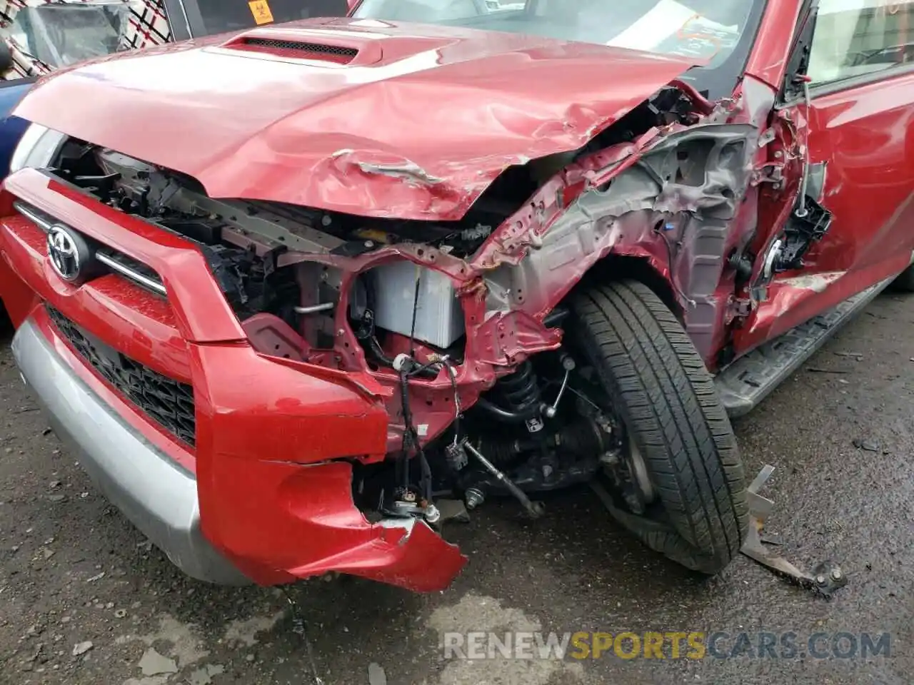 9 Photograph of a damaged car JTERU5JR6N6021277 TOYOTA 4RUNNER 2022