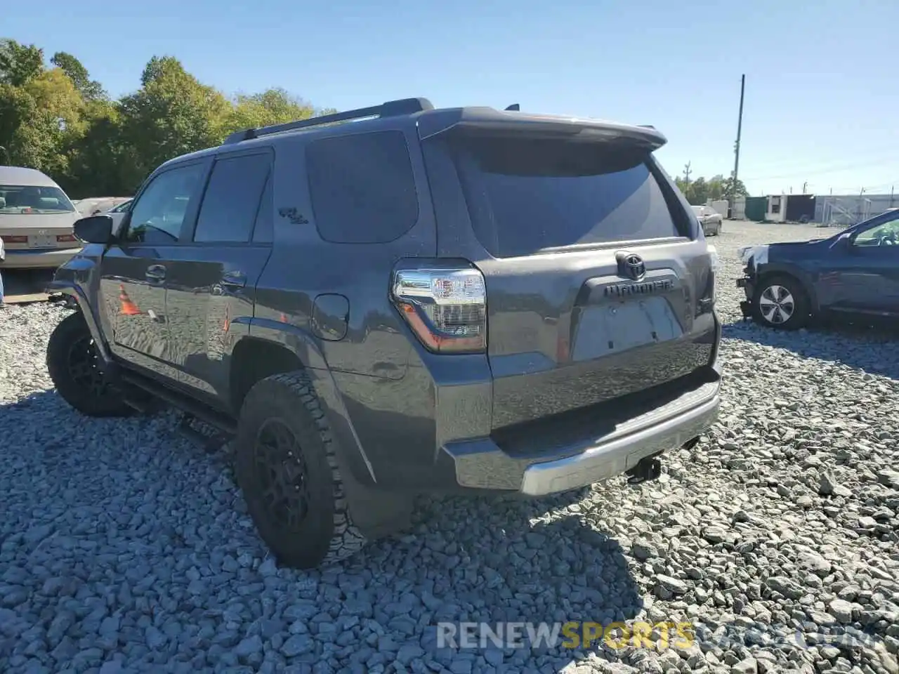 3 Photograph of a damaged car JTERU5JR7N6004892 TOYOTA 4RUNNER 2022