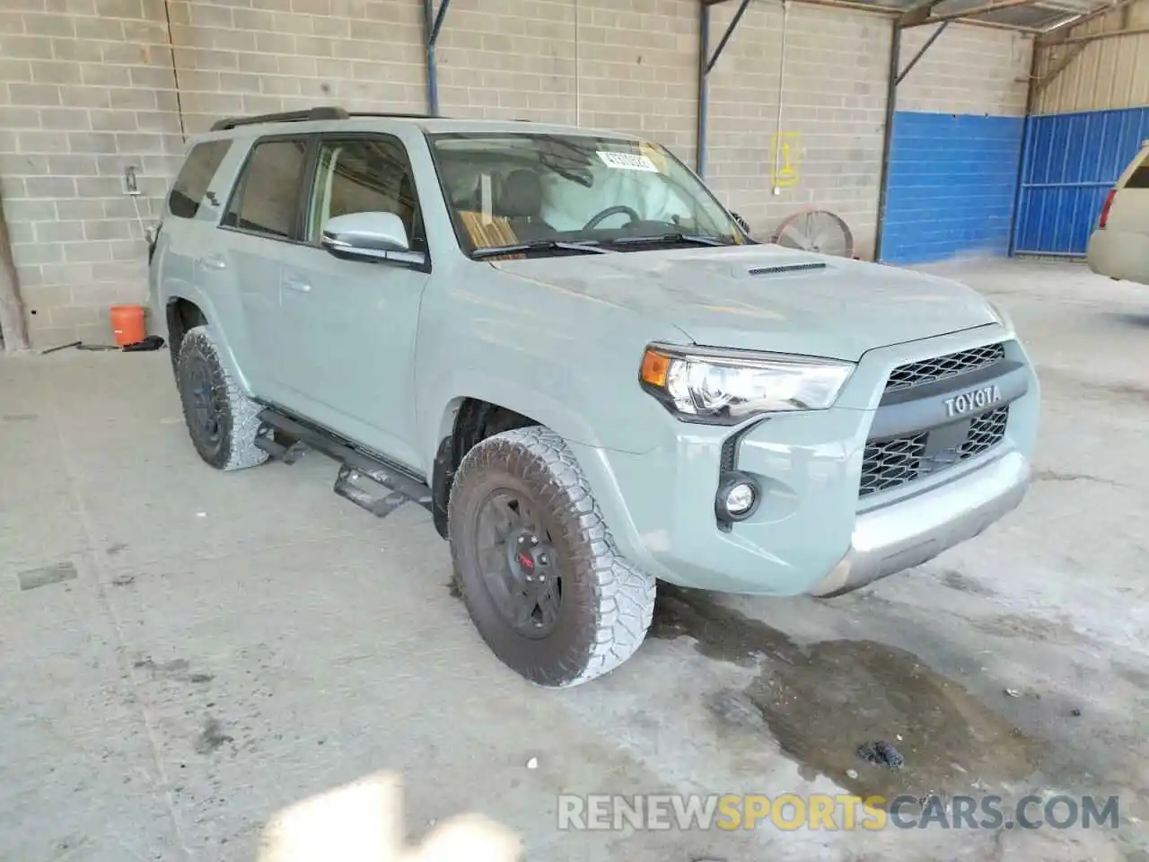 1 Фотография поврежденного автомобиля JTERU5JR7N6038881 TOYOTA 4RUNNER 2022