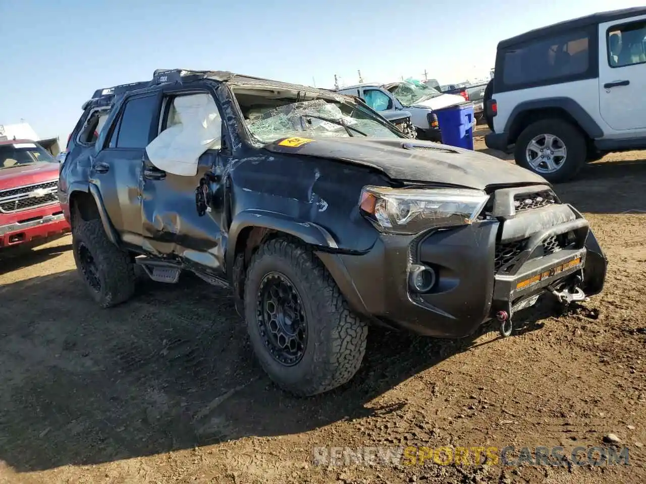 4 Фотография поврежденного автомобиля JTERU5JR8N5992318 TOYOTA 4RUNNER 2022