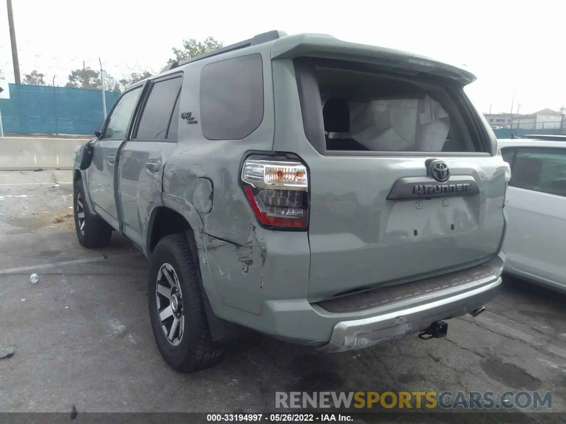 3 Фотография поврежденного автомобиля JTERU5JR8N6036007 TOYOTA 4RUNNER 2022