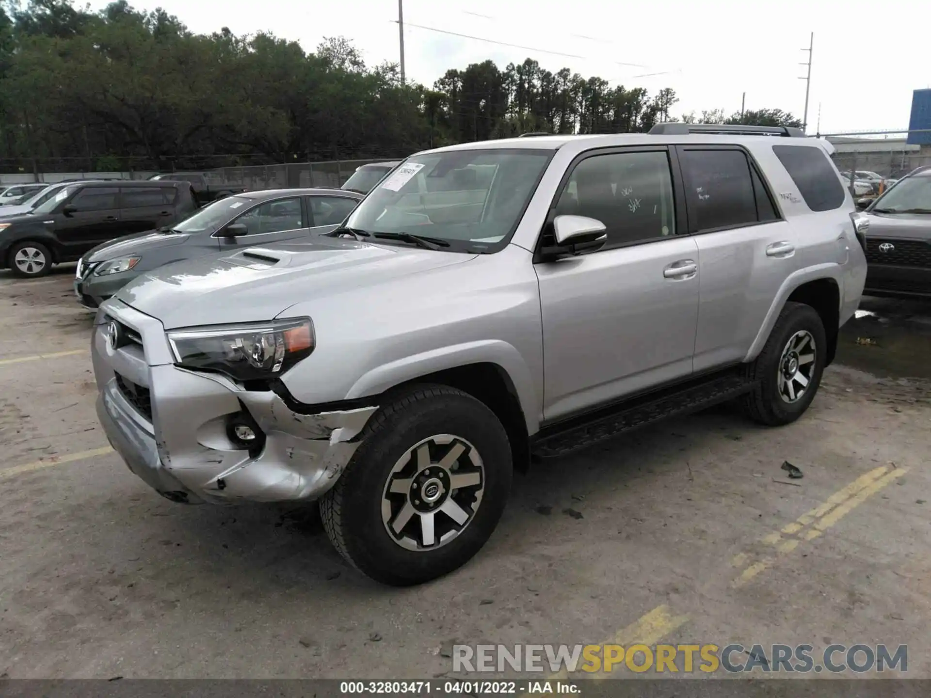 2 Фотография поврежденного автомобиля JTERU5JR9N6023833 TOYOTA 4RUNNER 2022