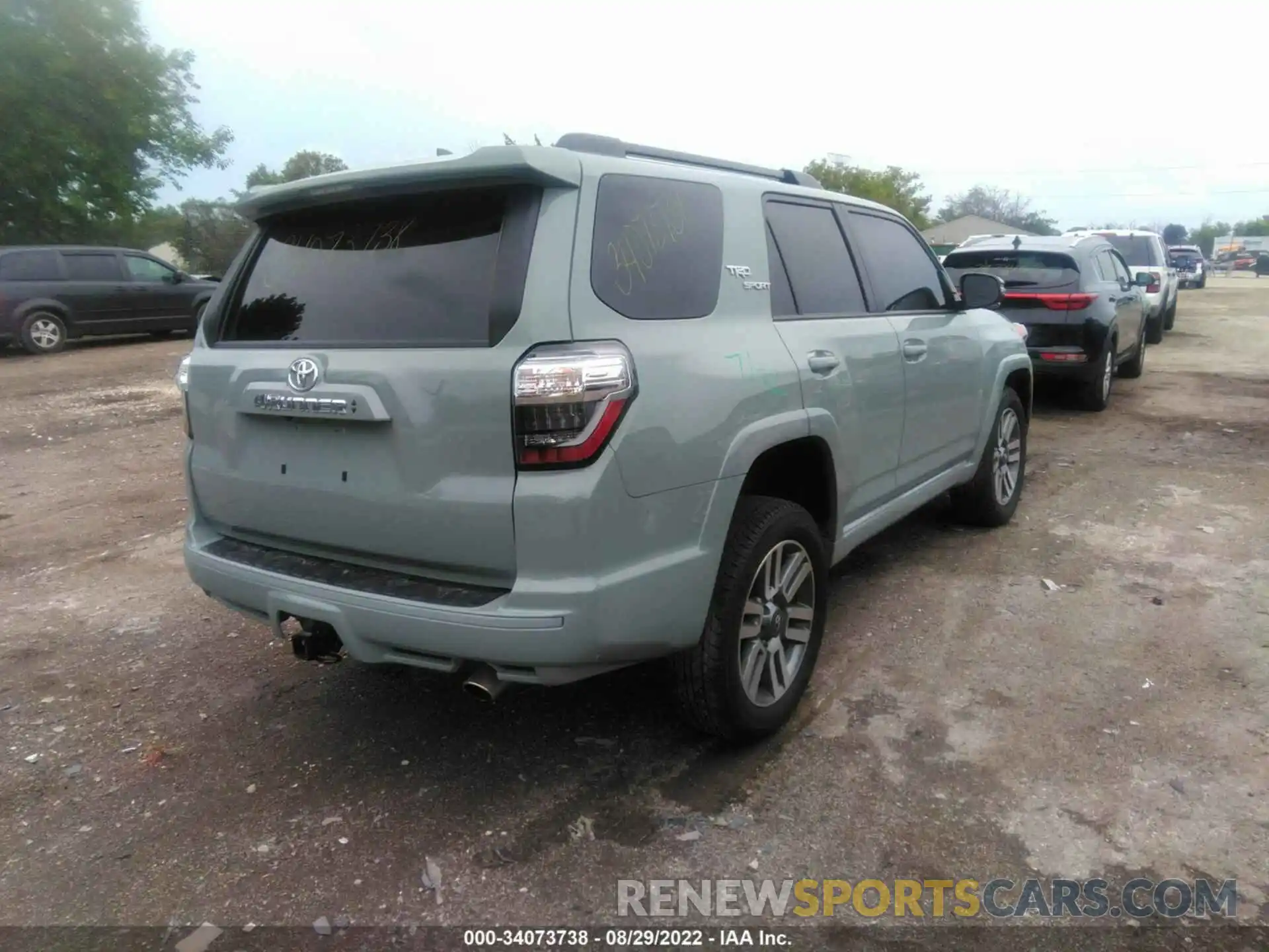 4 Фотография поврежденного автомобиля JTESU5JR2N5991523 TOYOTA 4RUNNER 2022