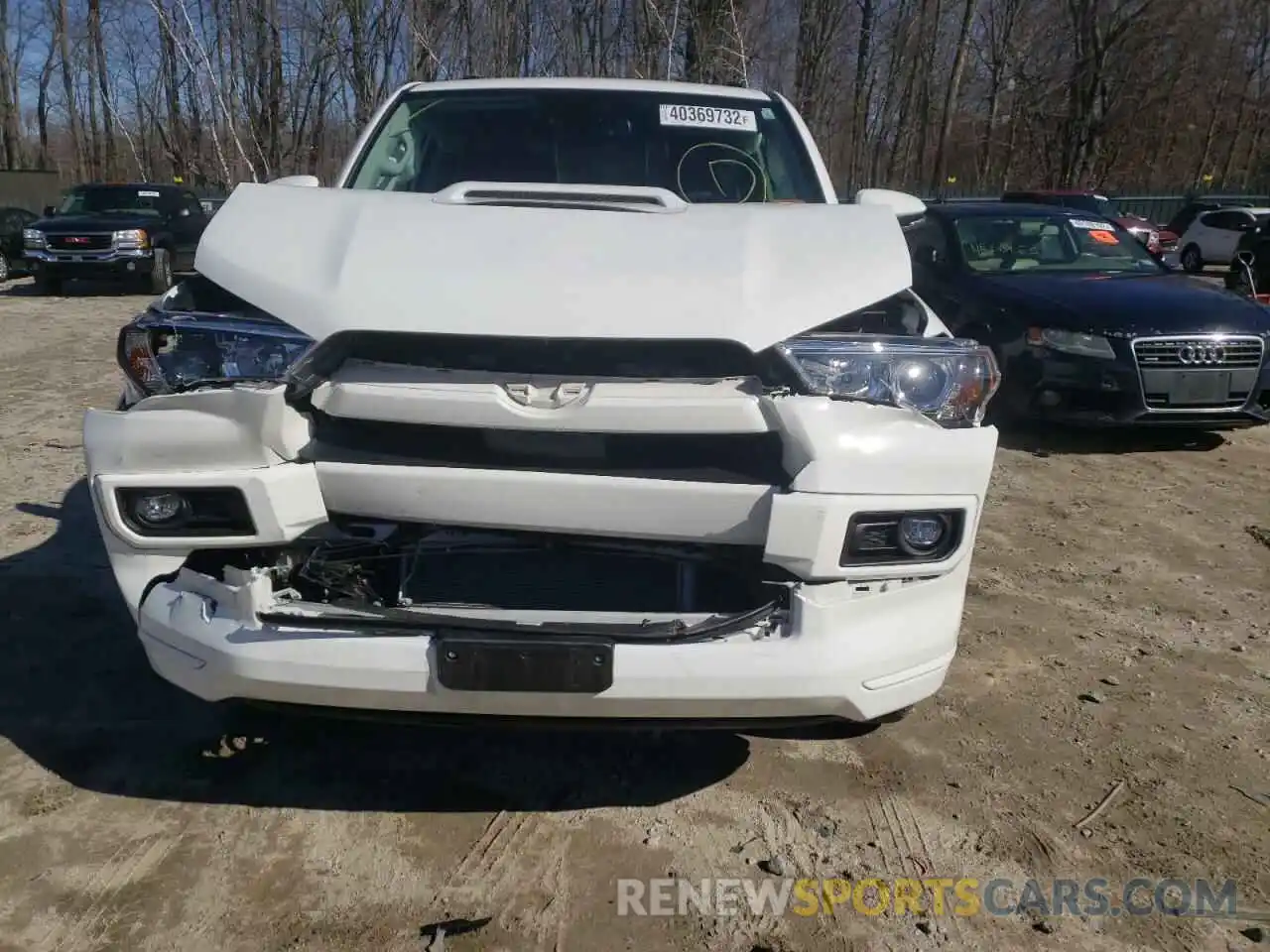 9 Photograph of a damaged car JTESU5JR4N5983231 TOYOTA 4RUNNER 2022