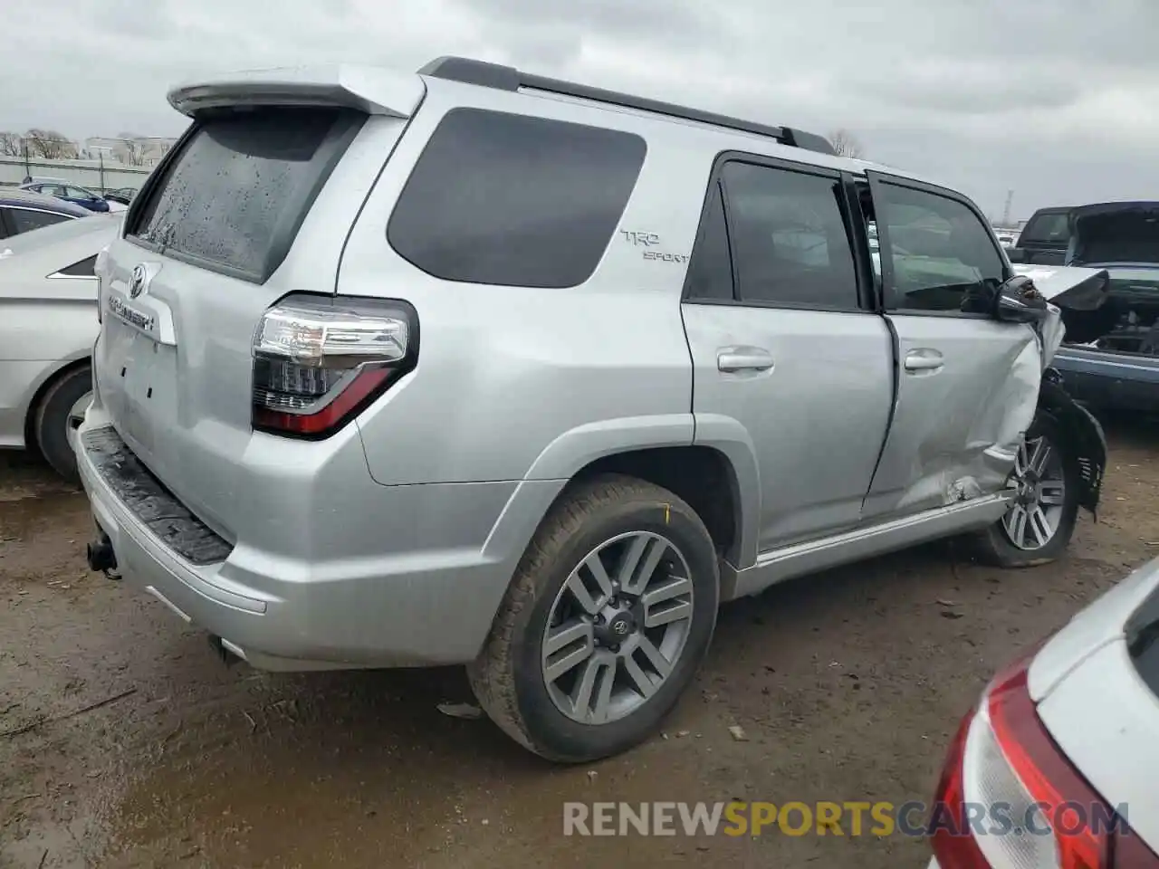 3 Photograph of a damaged car JTESU5JR7N6011102 TOYOTA 4RUNNER 2022