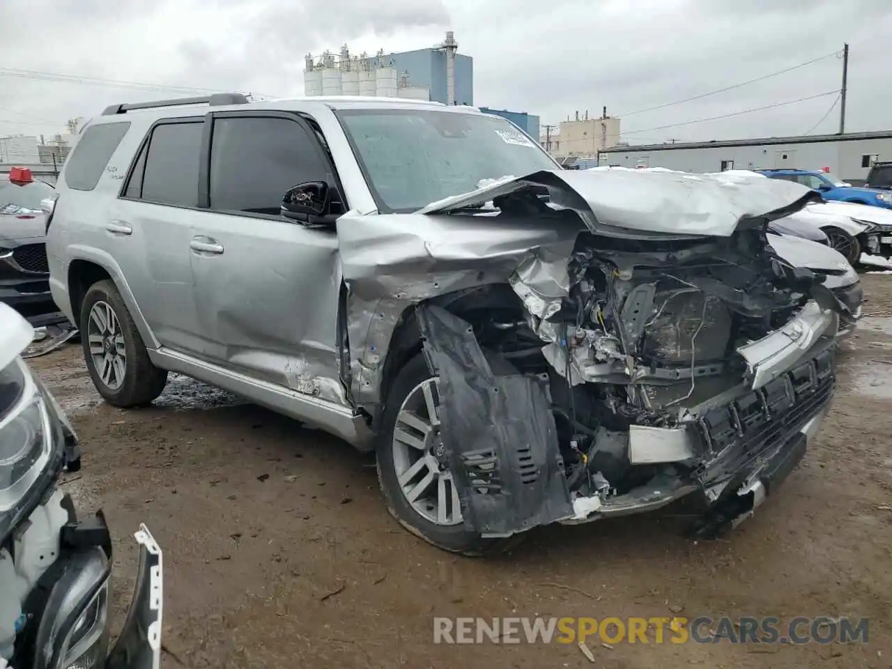 4 Photograph of a damaged car JTESU5JR7N6011102 TOYOTA 4RUNNER 2022