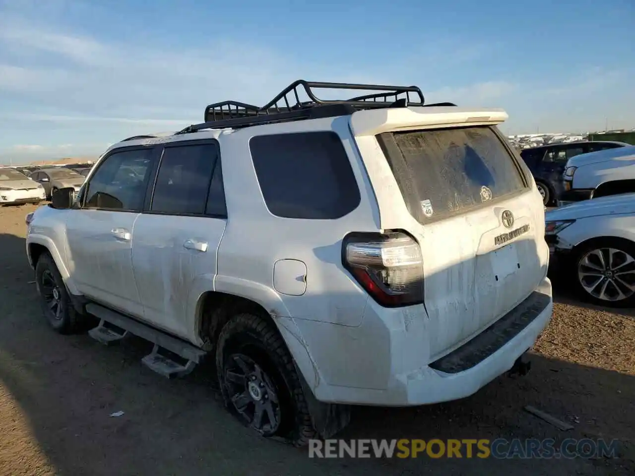 2 Photograph of a damaged car JTETU5JR0N5991511 TOYOTA 4RUNNER 2022