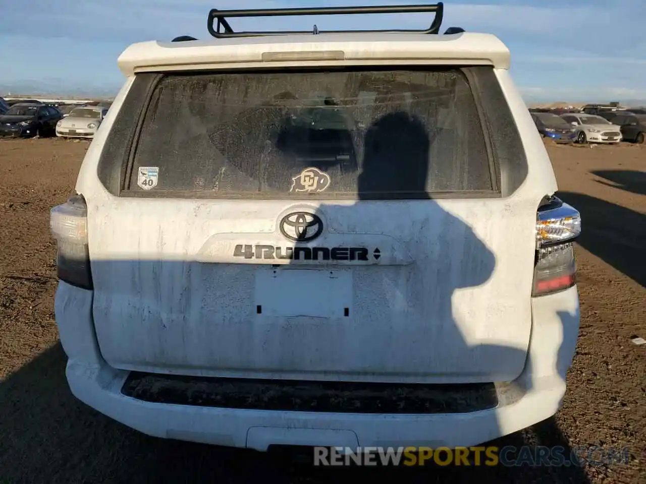 6 Photograph of a damaged car JTETU5JR0N5991511 TOYOTA 4RUNNER 2022