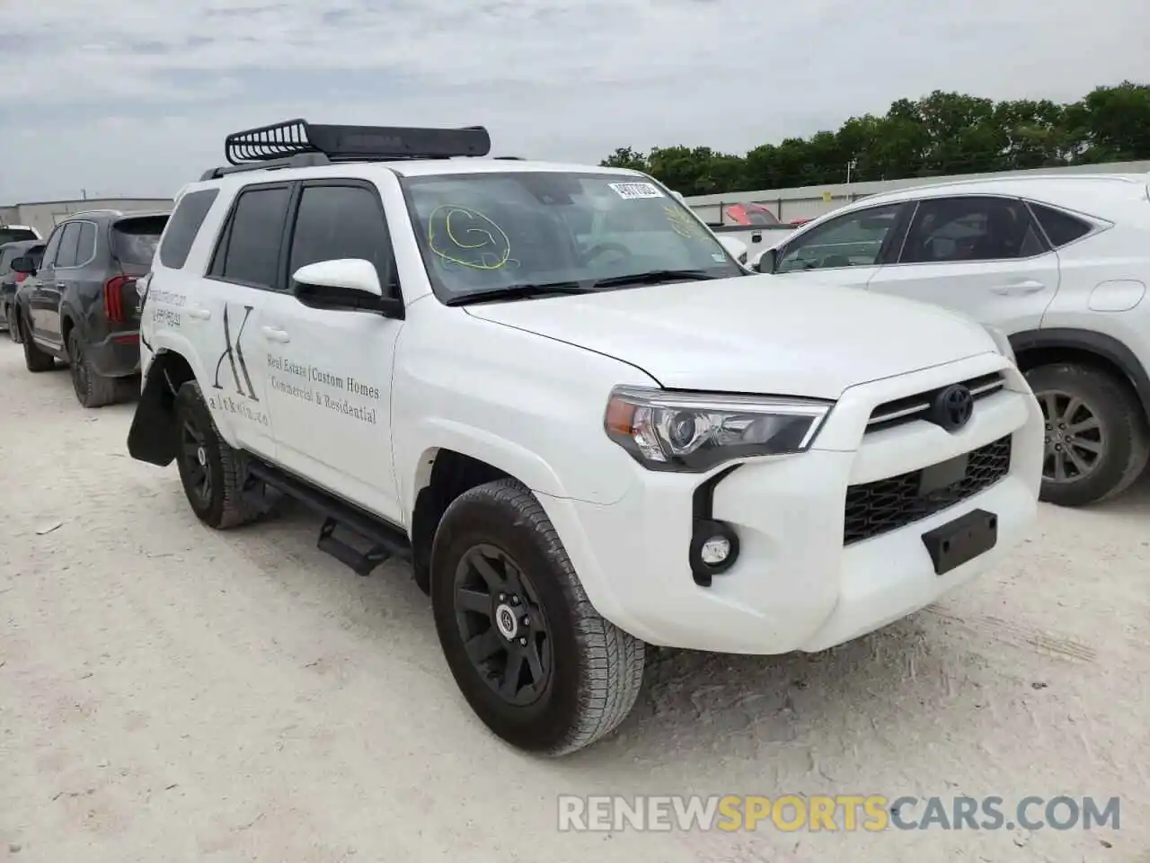 1 Photograph of a damaged car JTETU5JR3N6014695 TOYOTA 4RUNNER 2022