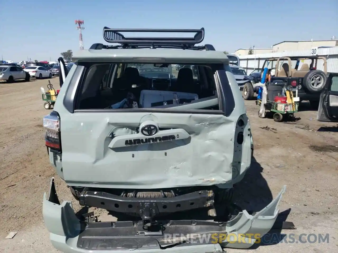 9 Photograph of a damaged car JTETU5JR4N5974789 TOYOTA 4RUNNER 2022