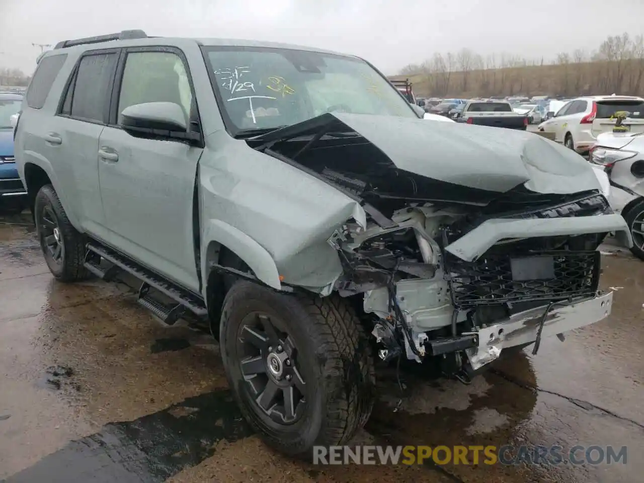 1 Photograph of a damaged car JTETU5JR4N6021073 TOYOTA 4RUNNER 2022