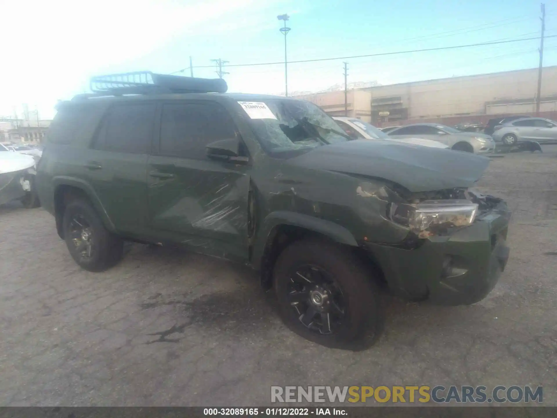 1 Photograph of a damaged car JTETU5JRXN5986669 TOYOTA 4RUNNER 2022