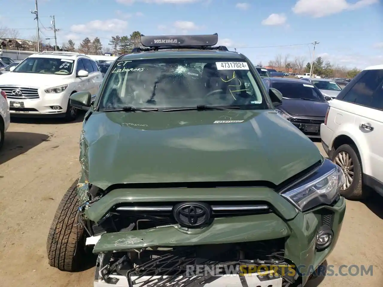 5 Photograph of a damaged car JTETU5JRXN6028528 TOYOTA 4RUNNER 2022