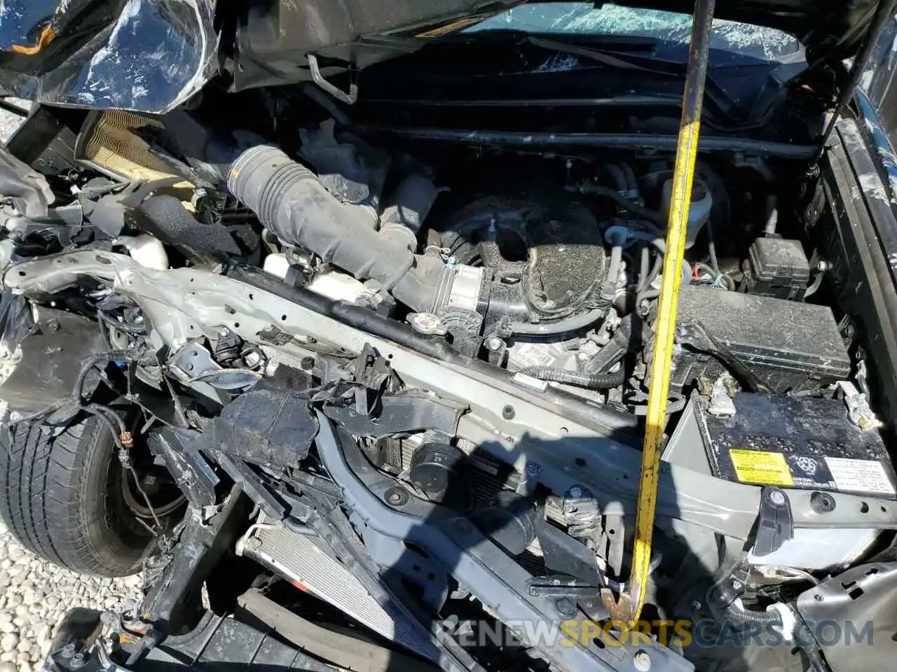 12 Photograph of a damaged car JTEEU5JRXP5284198 TOYOTA 4RUNNER 2023