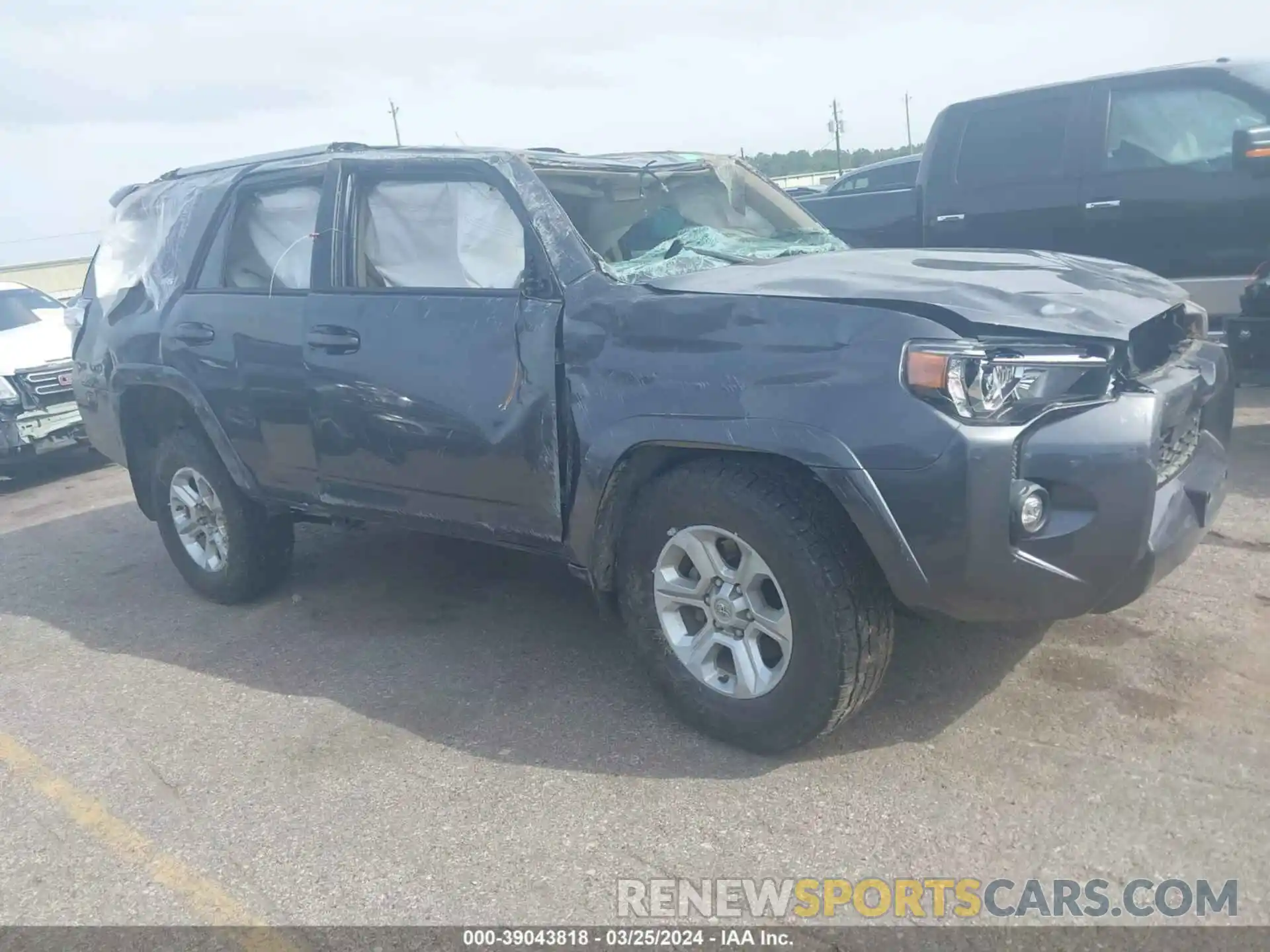 1 Photograph of a damaged car JTEEU5JRXP5284315 TOYOTA 4RUNNER 2023