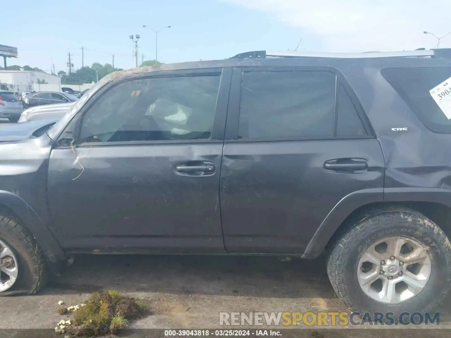 13 Photograph of a damaged car JTEEU5JRXP5284315 TOYOTA 4RUNNER 2023