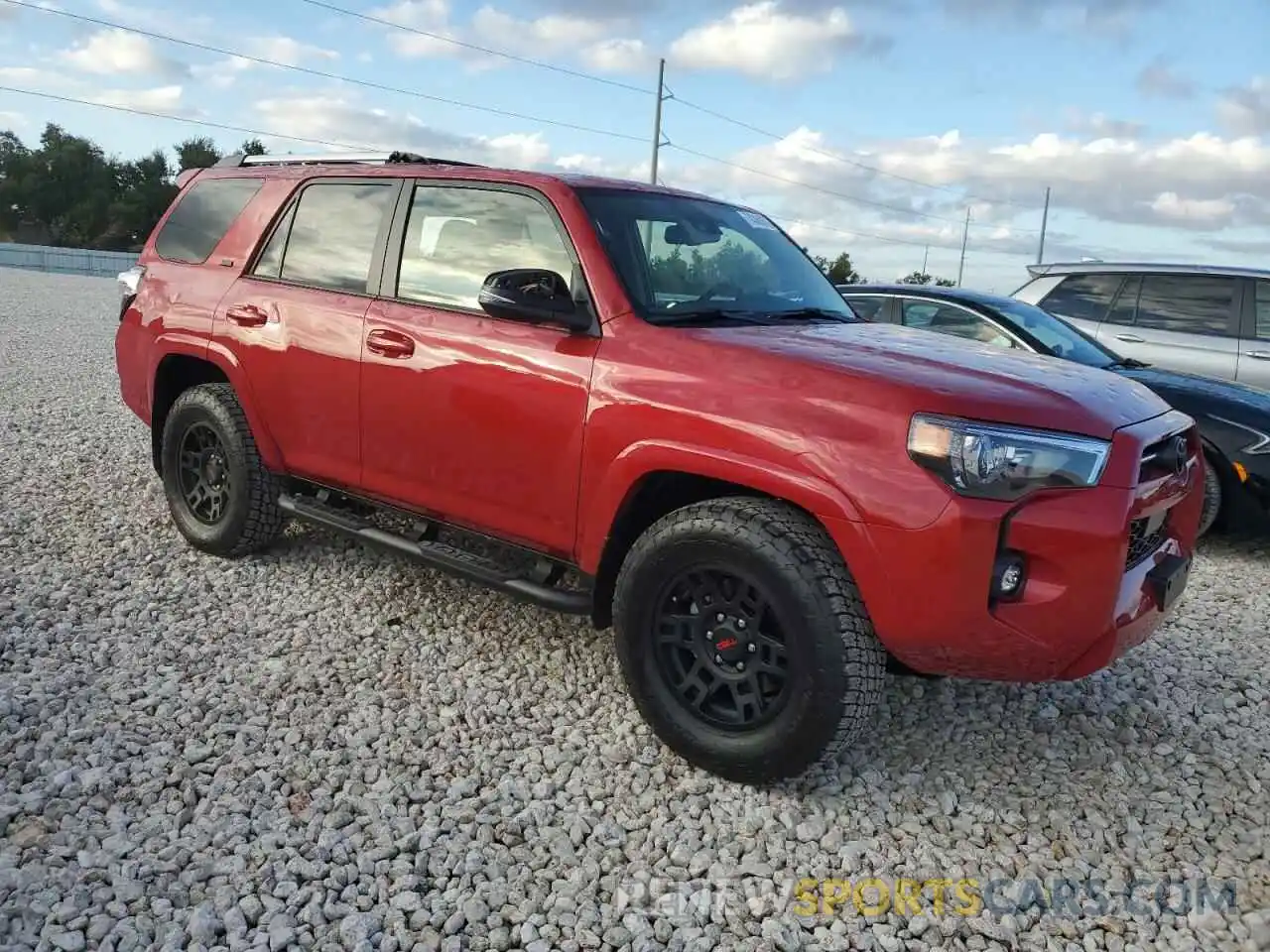 4 Photograph of a damaged car JTEFU5JR5P5300375 TOYOTA 4RUNNER 2023