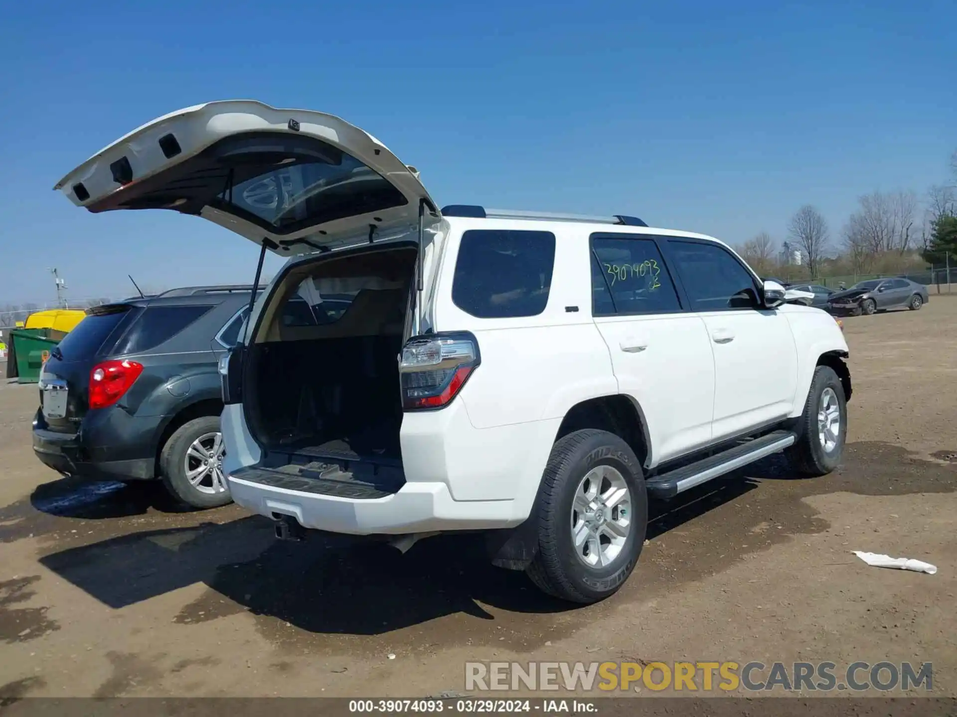 4 Photograph of a damaged car JTENU5JR0P6117049 TOYOTA 4RUNNER 2023