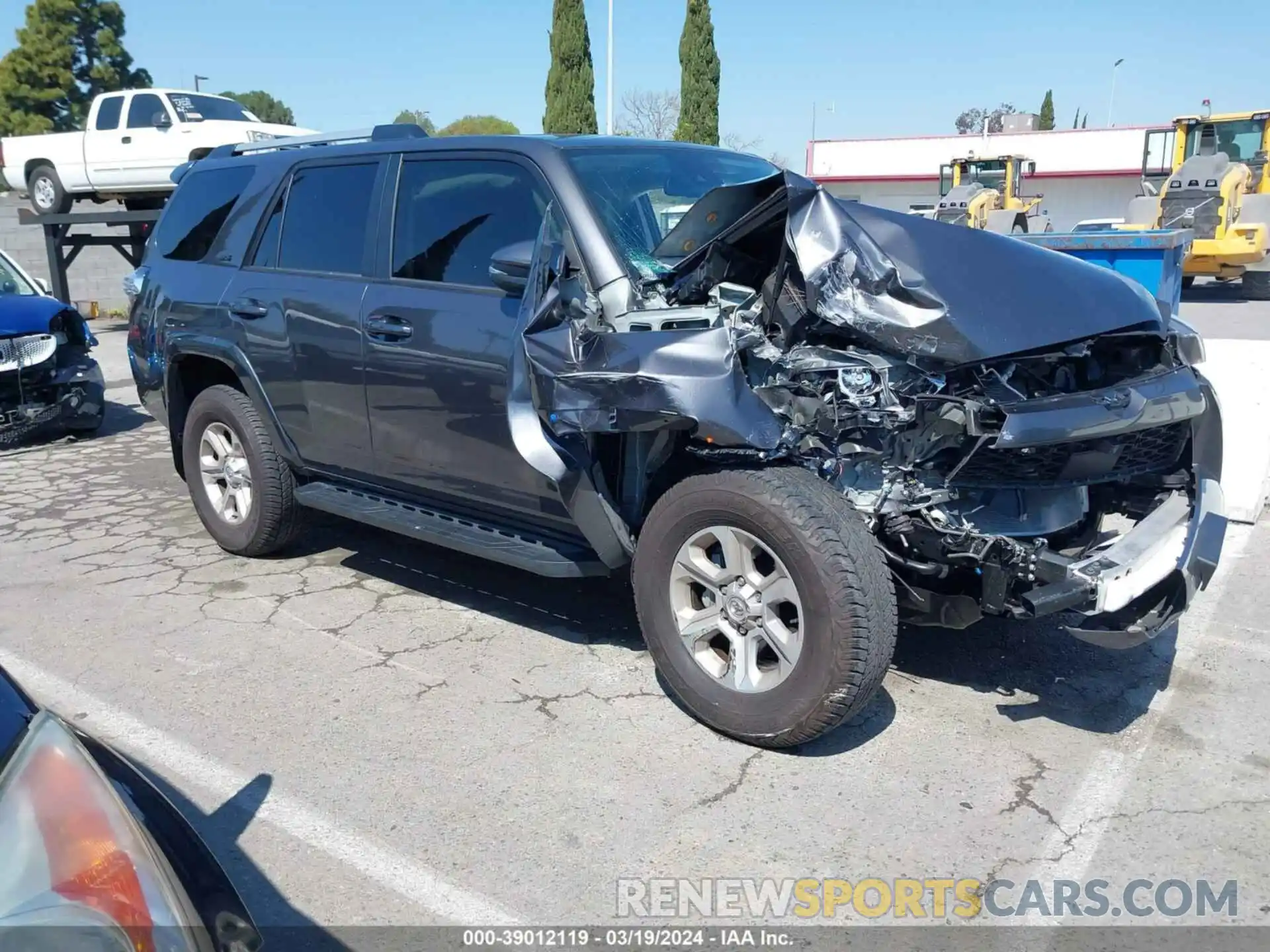 13 Photograph of a damaged car JTENU5JR9P6142077 TOYOTA 4RUNNER 2023