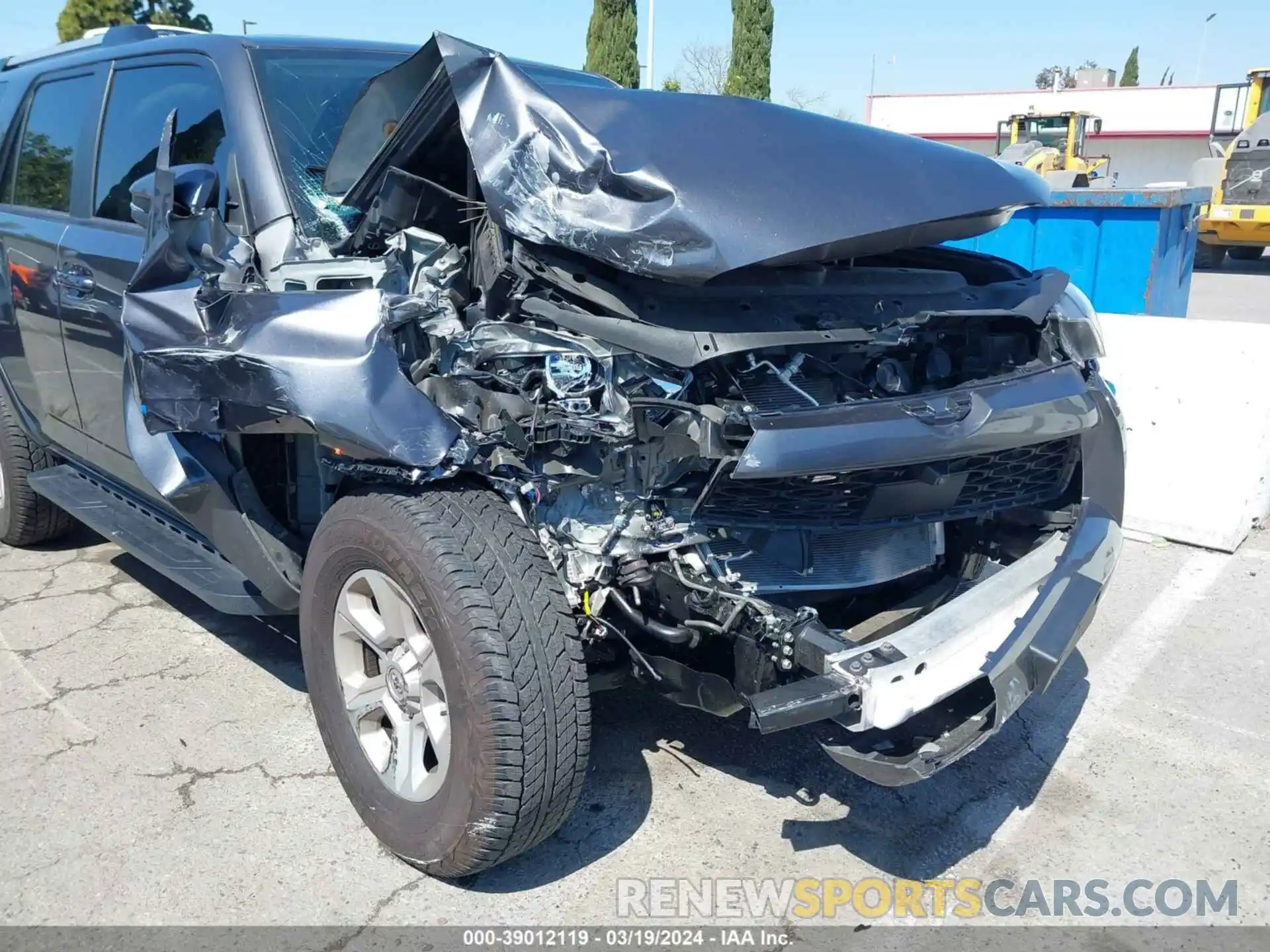 6 Photograph of a damaged car JTENU5JR9P6142077 TOYOTA 4RUNNER 2023