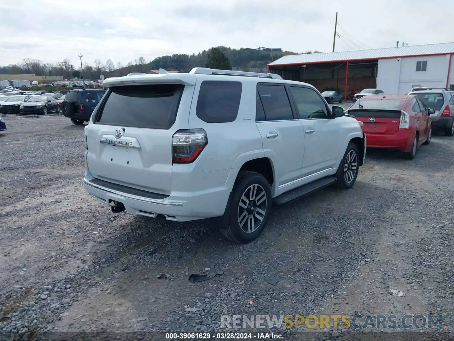 4 Фотография поврежденного автомобиля JTEKU5JR4R6217404 TOYOTA 4RUNNER 2024